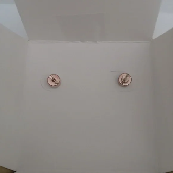 Michael Kors NIB (R $85) Earrings - Picture 3 of 5